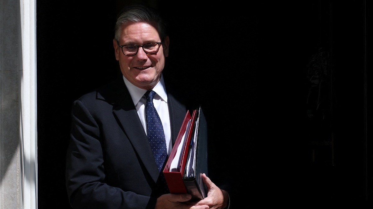 Watch: Tears, tributes, standing ovation for Keir Starmer in last farewell speech