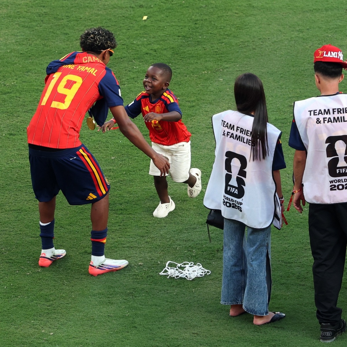 Lamine hug, paparazzi poses: How Keyne Yamal celebrated Spain's World Cup win