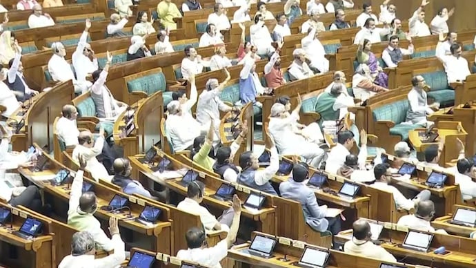 Lok Sabha passes anti-paper leak bill amid ruckus