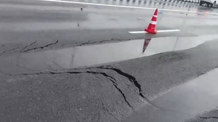 Section of Rs 4,700-crore UP expressway caves in 12 days after inauguration
