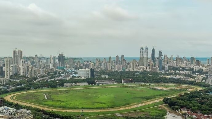 mahalaxmi racecourse mumbai new york city central park plan london hyde park recreational centre why it is bad concrete jungle groundwater soak monsoon rain flooding