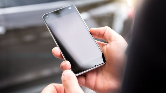 Man finds multiple UPI AutoPay mandates on mother’s phone, warns users about this