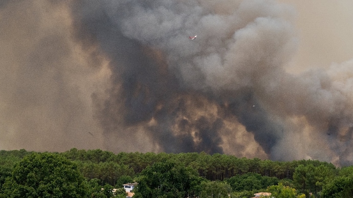 Massive fire-cloud seen over France: What is it and why is it bad news?