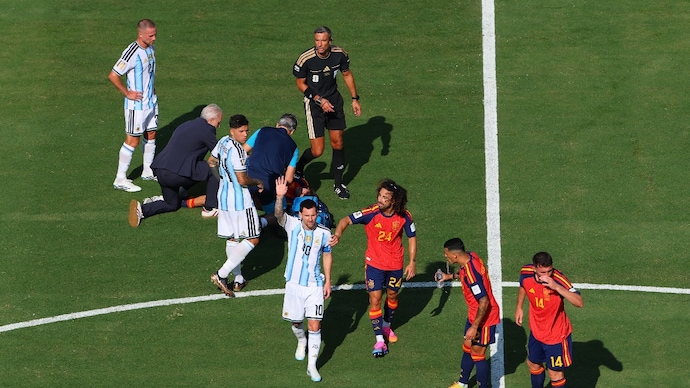 Messi and Cucurella