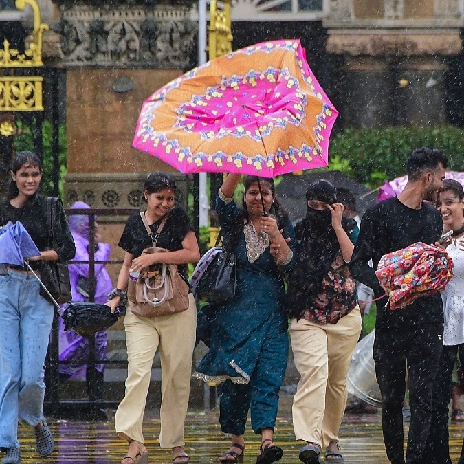 Monsoon makes a strong comeback: India's rain deficit falls to 23%