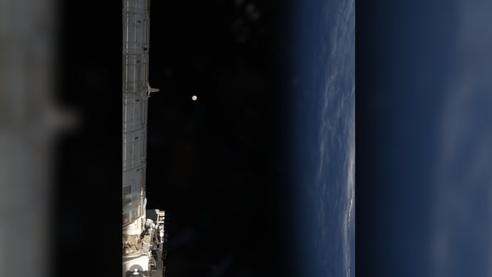 NASA astronaut shares breathtaking picture of full moon from outer space