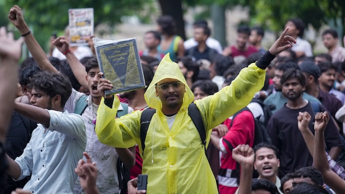 Parliament protests today: Will Delhi's weather play a role?