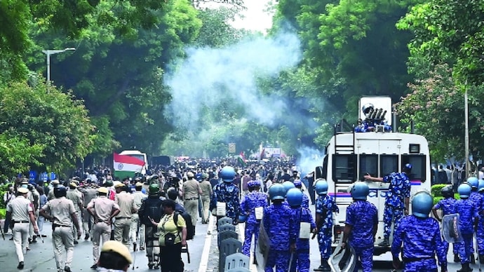 SC Asked to Decommission Pellet Guns Used for Civilian Crowd Dispersal