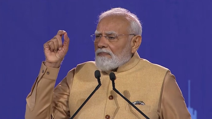 PM modi addresses melbourne indian community