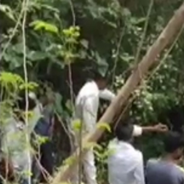 Dalit teen goes to fields, found dead later under suspicious circumstances in UP