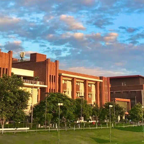 149% vs 45%: Private universities leave government institutions behind