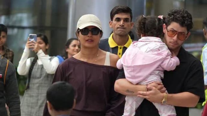 Priyanka Chopra was seen at Mumbai airport with Nick Jonas and Malti Marie. (Credit: Instagram/@manav.manglani) Priyanka Chopra