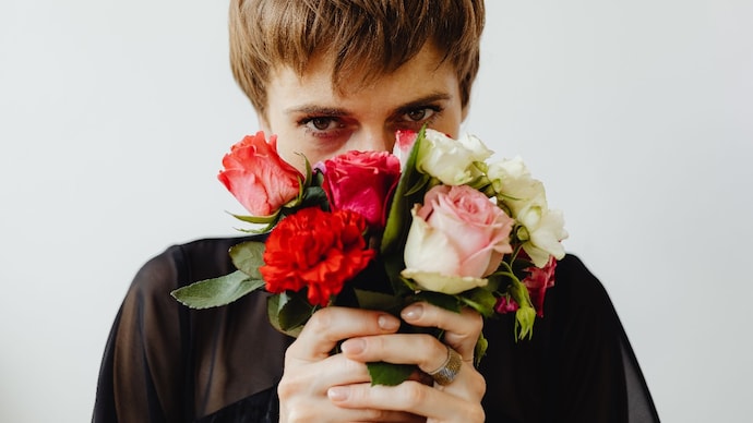 Psychology says people who constantly apologise may not actually be more polite
