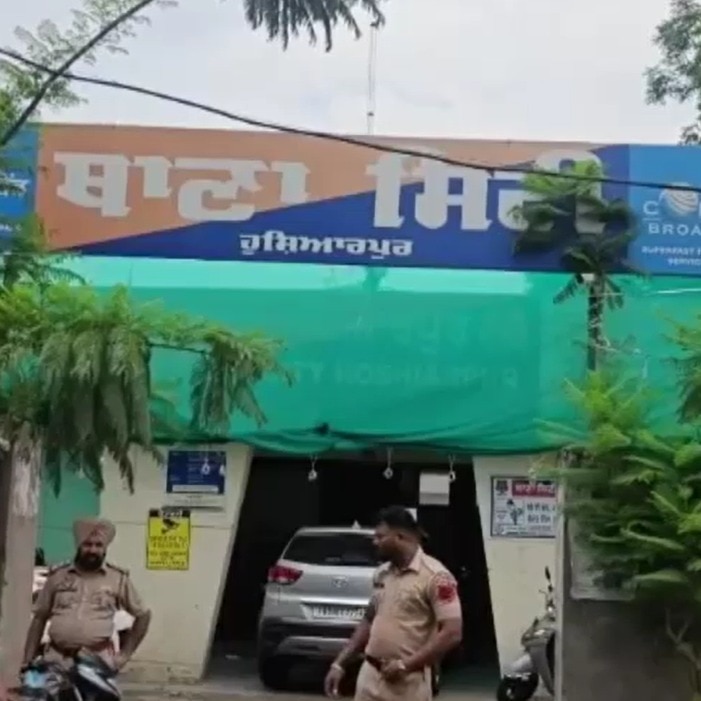 2 Punjab jail officials among 12 arrested after gangster exposes drug racket