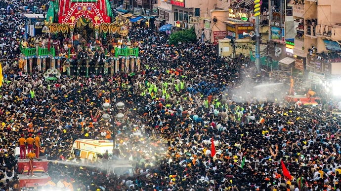 More than 500 devotees fell ill due to excessive crowd in Puri Jagannath Rath Yatra