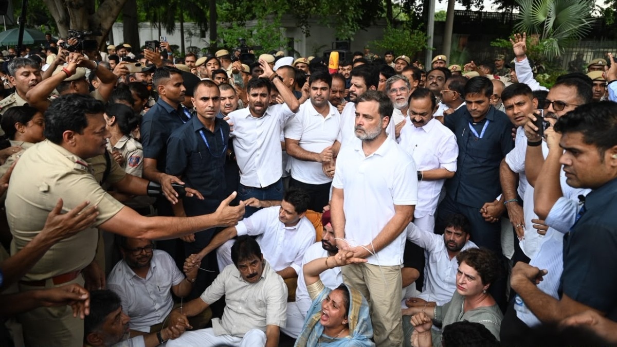 Rahul Gandhi Congress used Kharge birthday as cover to protest near PM Modi residence Rahul Gandhi Congress used Kharge birthday as cover to protest near PM Modi residence