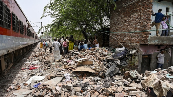 railway land encroachment, indian railway