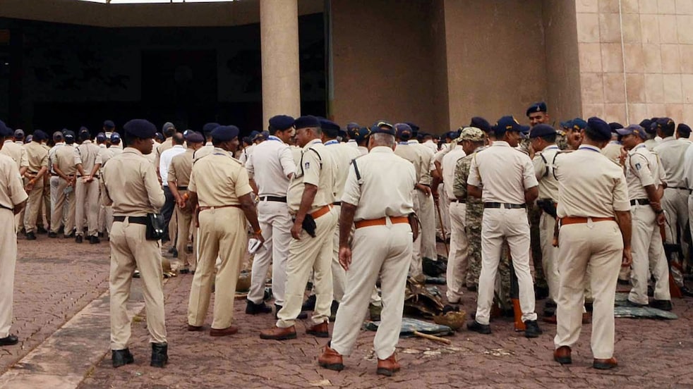 rs-145-cr-loot-how-mp-police-personnel-turned-lawbreakers-124408702-16x9.png