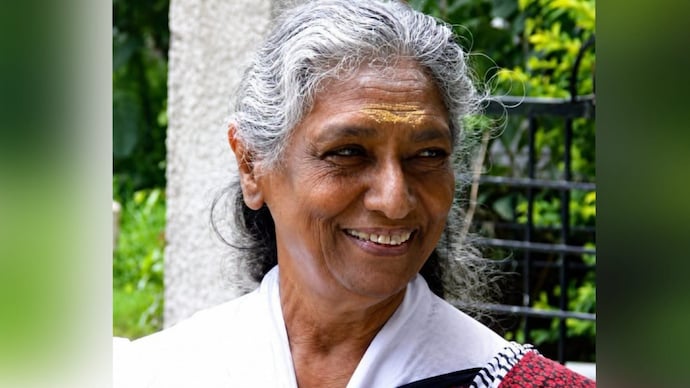 Rajanikanth, CM Vijay mourn S Jananki