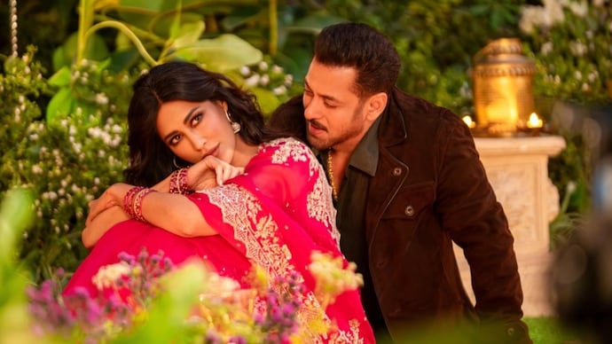 Salman Khan's Maatrubhumi team dismisses film board delay speculation (Photo: Instagram/@salmankhan) salman khan
