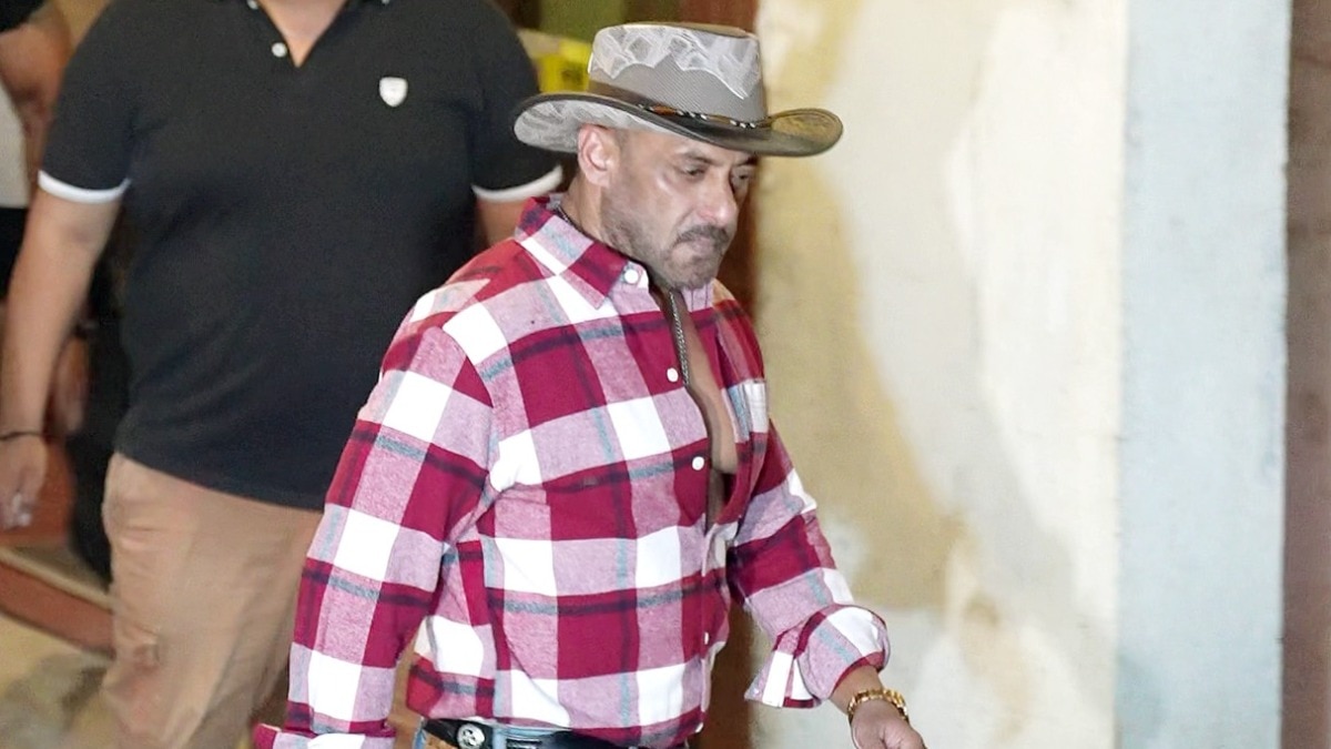 Salman Khan rocks a rugged cowboy avatar at Bandra studio amid SVC 63 buzz