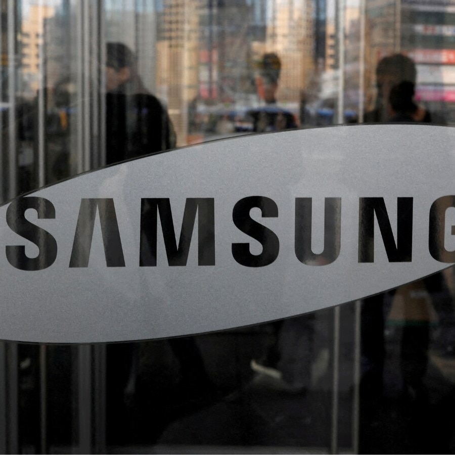 Samsung wants Apple’s full attention, so it is making more RAM