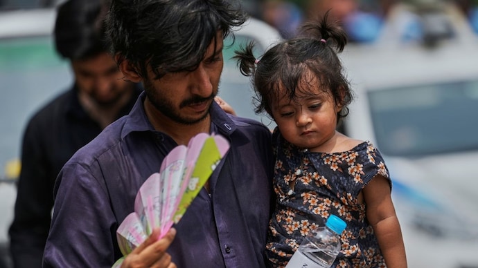 Several Indian cities are recording heat index values close to 50 degrees Celsius this week, even though actual temperatures are only in the mid-thirties. (Photo: PTI)