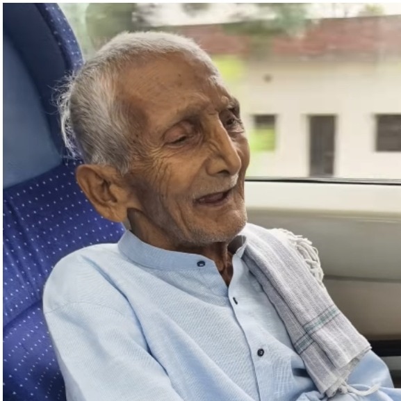 Son takes father on his first-ever Vande Bharat ride, shares emotional backstory