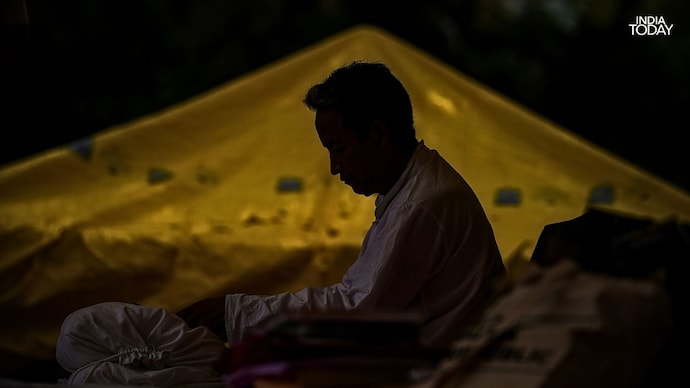 Sonam Wancghuk hunger strike cockroach janta party jantar mantar