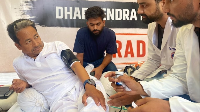 The protest, which entered its 19th day, is demanding Union Education Minister Dharmendra Pradhan's resignation and government accountability. (Photo- X/Abhijeet Dipke)