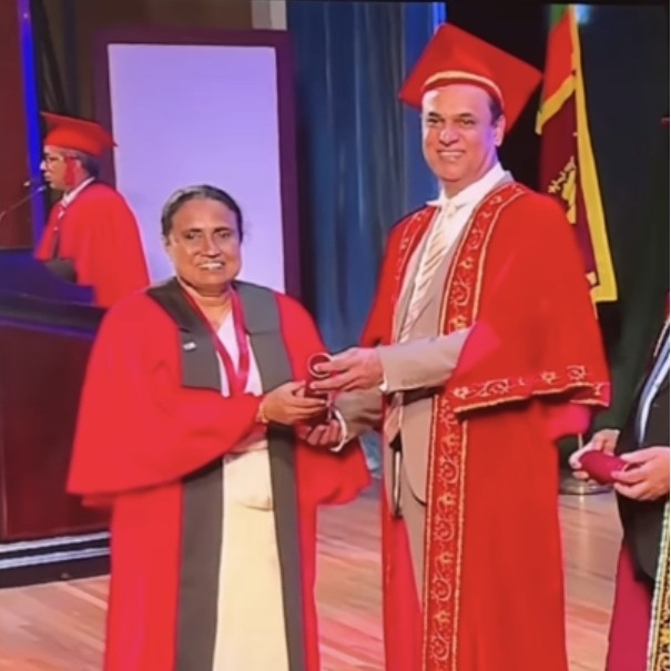 Sri Lankan woman watches 56-year-old mother receive Master's degree, gets emotional