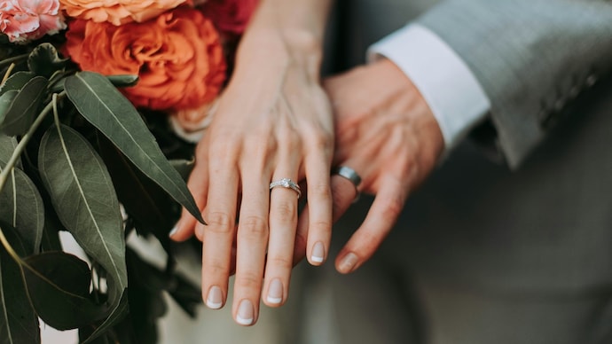 'Starter marriage' draws a little bit from the ide aof a start home