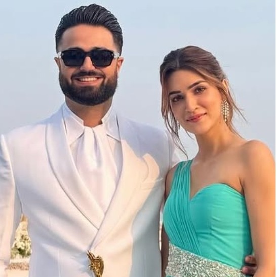 Stebin Ben weighs in on Kriti Sanon's wedding speculation and Kabir Bahia rumours