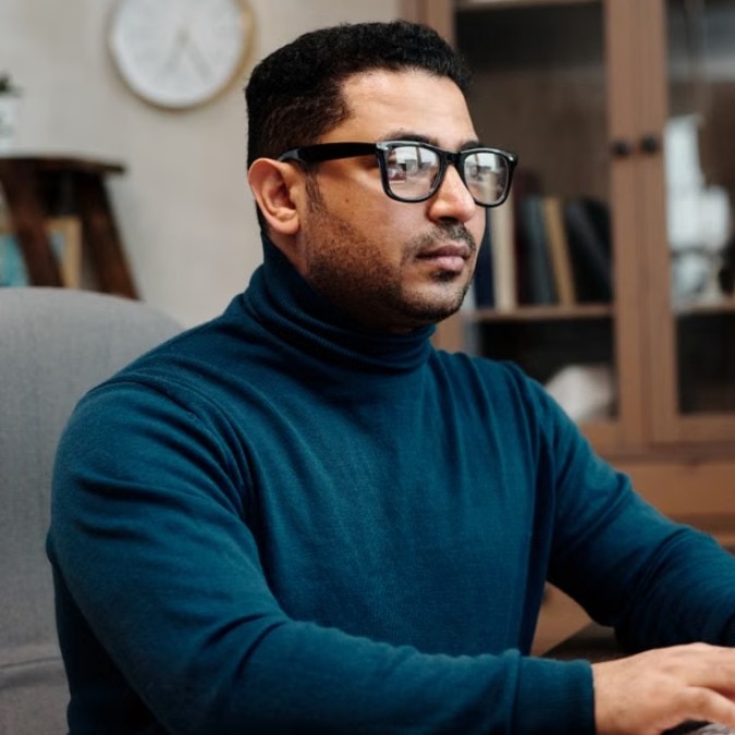 Techie’s lift conversation with his manager leaves internet with mixed feelings