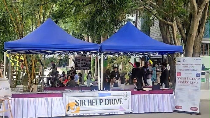 The SIR help desk set up by the Christ University's Legal Services Clinic.