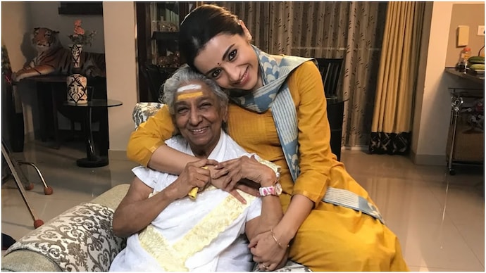 Trisha remembers S Janaki with unseen 96 photos and heartfelt note. Trisha remembers S Janaki with unseen 96 photos and heartfelt note