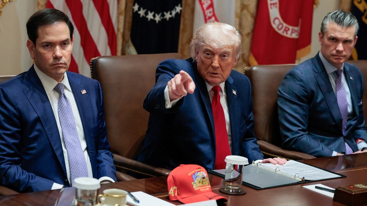 What unravelled inside Oval Office that convinced Trump to attack Iran again