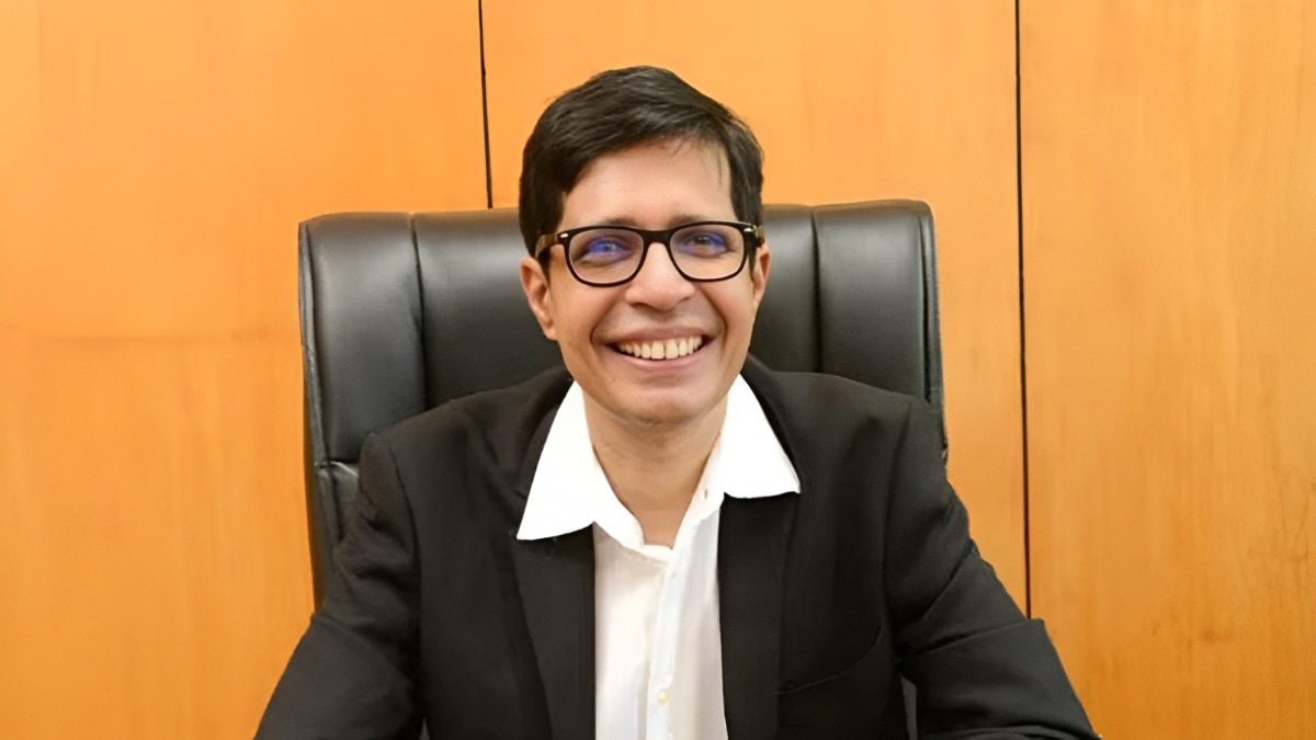 V Kamakoti controversies: From gaumutra remarks to the Padma Shri debate