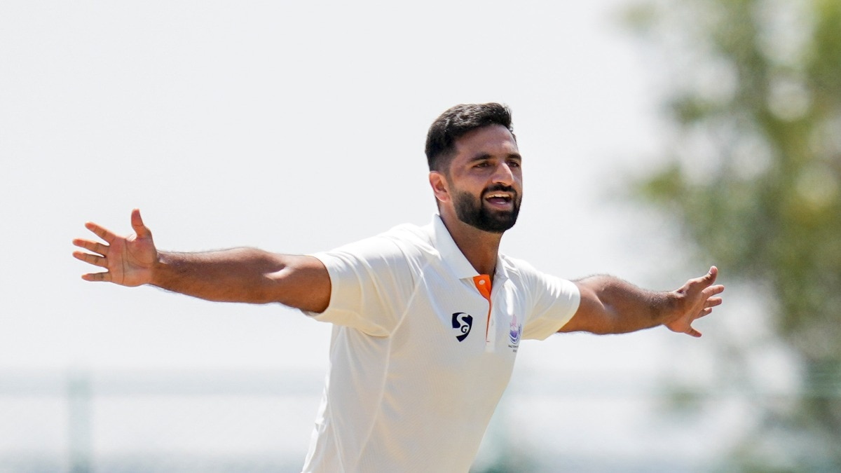 Auqib Nabi signs with Surrey for county stint as part of New Zealand tour preparation