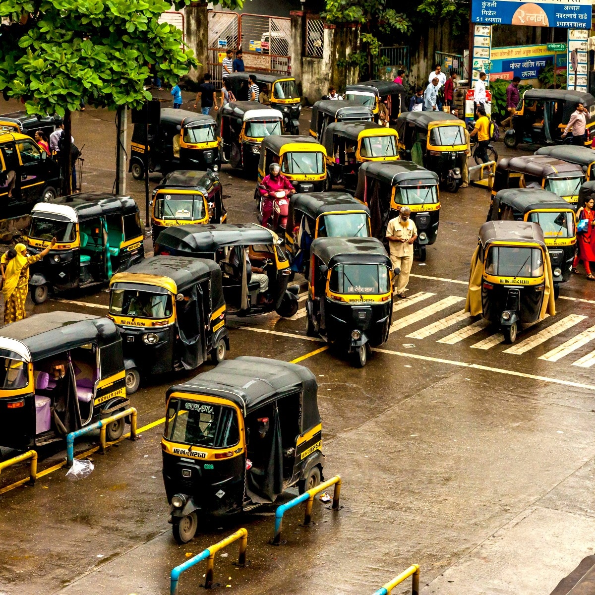 auto rickshaw waiting at main square in thane mumbai maharahtra cab driver marathi test