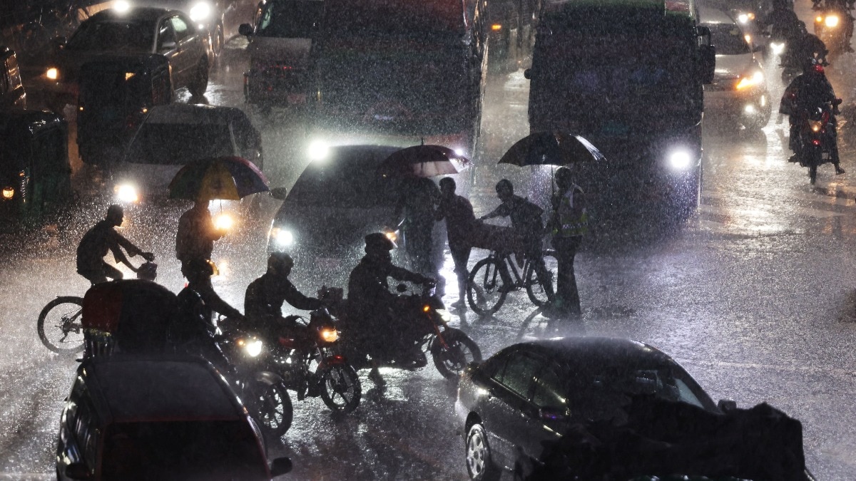 Bangladesh orders malls to shut early amid power crisis, seeks India's help