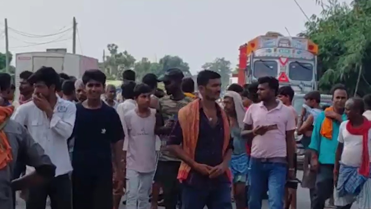 Five people were killed and four others injured after a passenger bus ran over a group of people watching an orchestra programme in Bihar.