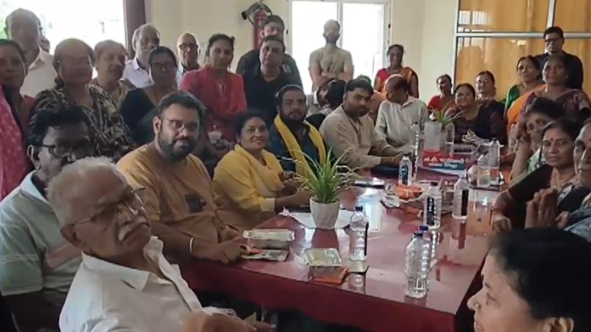 100 Maharashtra pilgrims stranded in Nepal floods rescued, sent home from Bihar