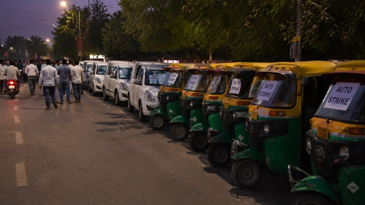 Maharashtra starts Marathi language test for autorickshaw, cab, taxi drivers