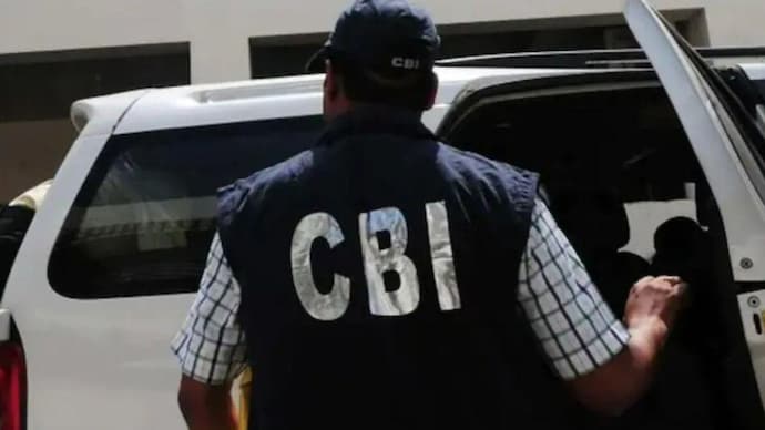 Fake CBI raid foiled in Delhi (Photo: Representative) पूर्व इनकम टैक्स अफसर की करोड़ों की संपत्तियां जब्त (सांकेतिक तस्वीर)