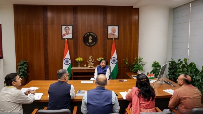 Education Minister reviews CBSE reforms, OSM row, 3-language policy at high-level meeting