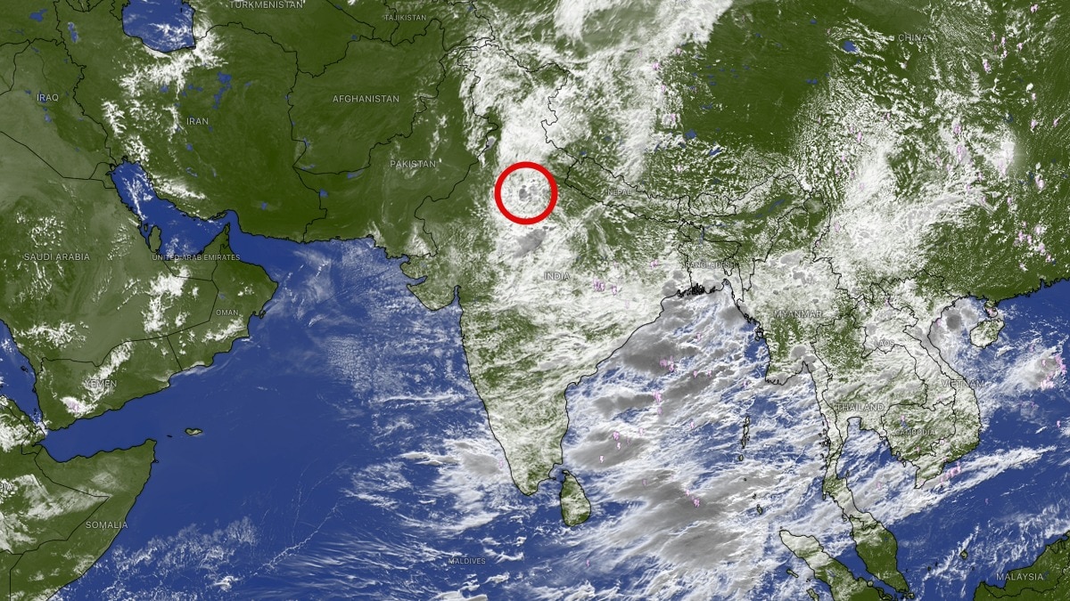 রেড অ্যালার্ট: একাধিক আবহাওয়া ব্যবস্থার প্রভাবে দিল্লি-এনসিআরে প্রবল বৃষ্টিপাত