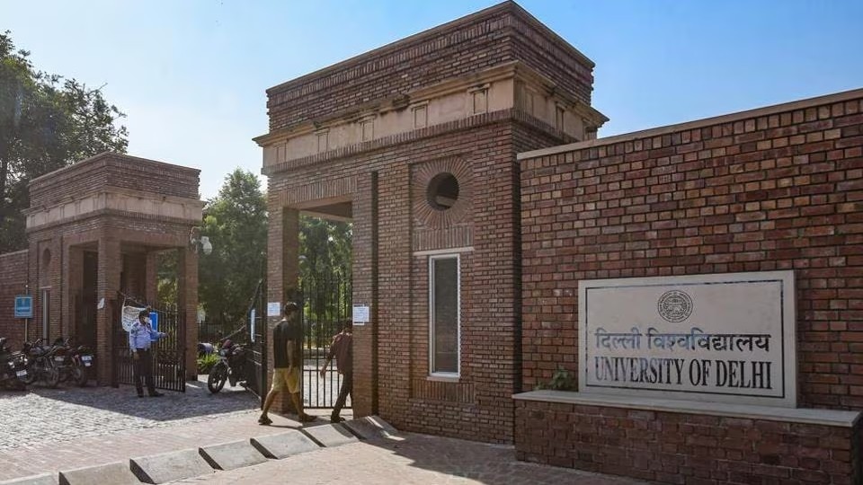 DU hosts placement drive with over 75 organisations, over 500 student participants
