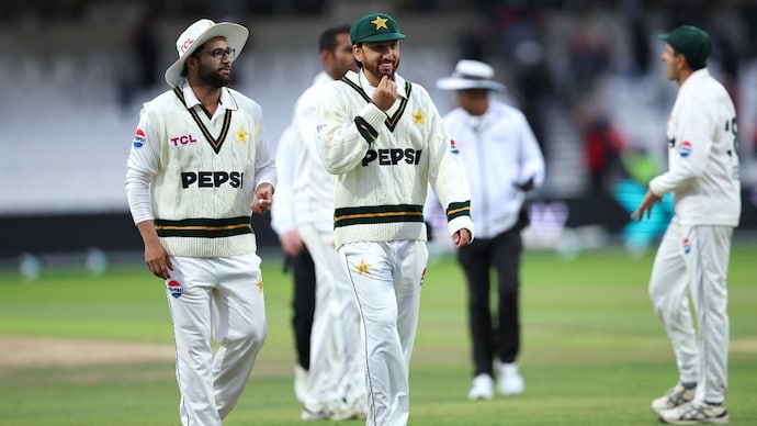 Pakistan were beaten by an innings and 103 runs at Headingley. (Image: Reuters) ENG vs PAK 1st Test at Headingley