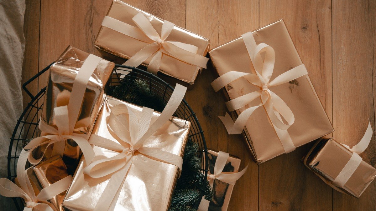 Running out of time before Raksha Bandhan? Here are thoughtful last-minute gift ideas under Rs 1,000 for brothers and sisters. (Photo: ITG)